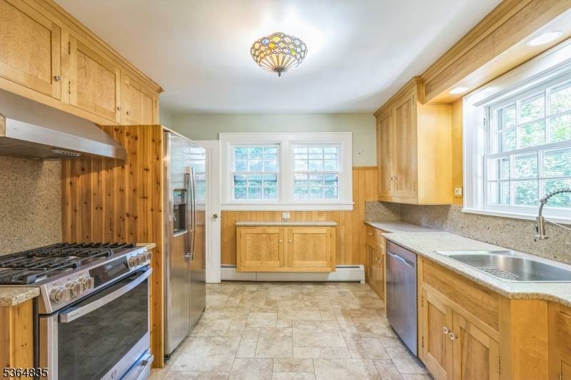 Hillsdale Boro, NJ 07642,96 Washington Avenue