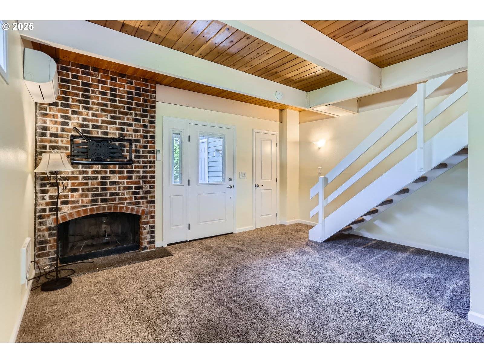 Portland, OR 97229,5344 NW INNISBROOK PL