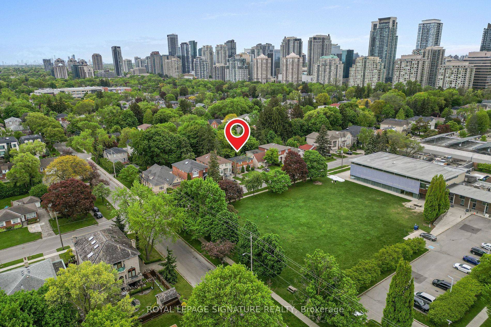 Toronto C14, ON M2N 4C2,115 McKee AVE