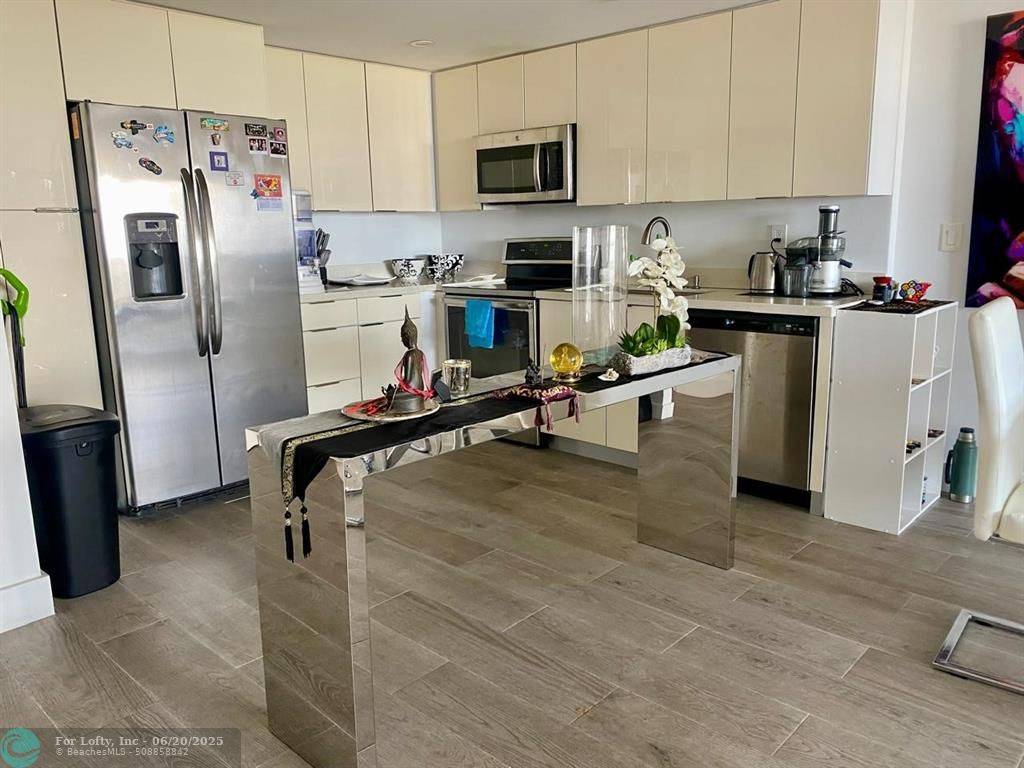 Aventura, FL 33160,[StreetName,UnitNumber,StreetNumber,StreetDirPrefix]