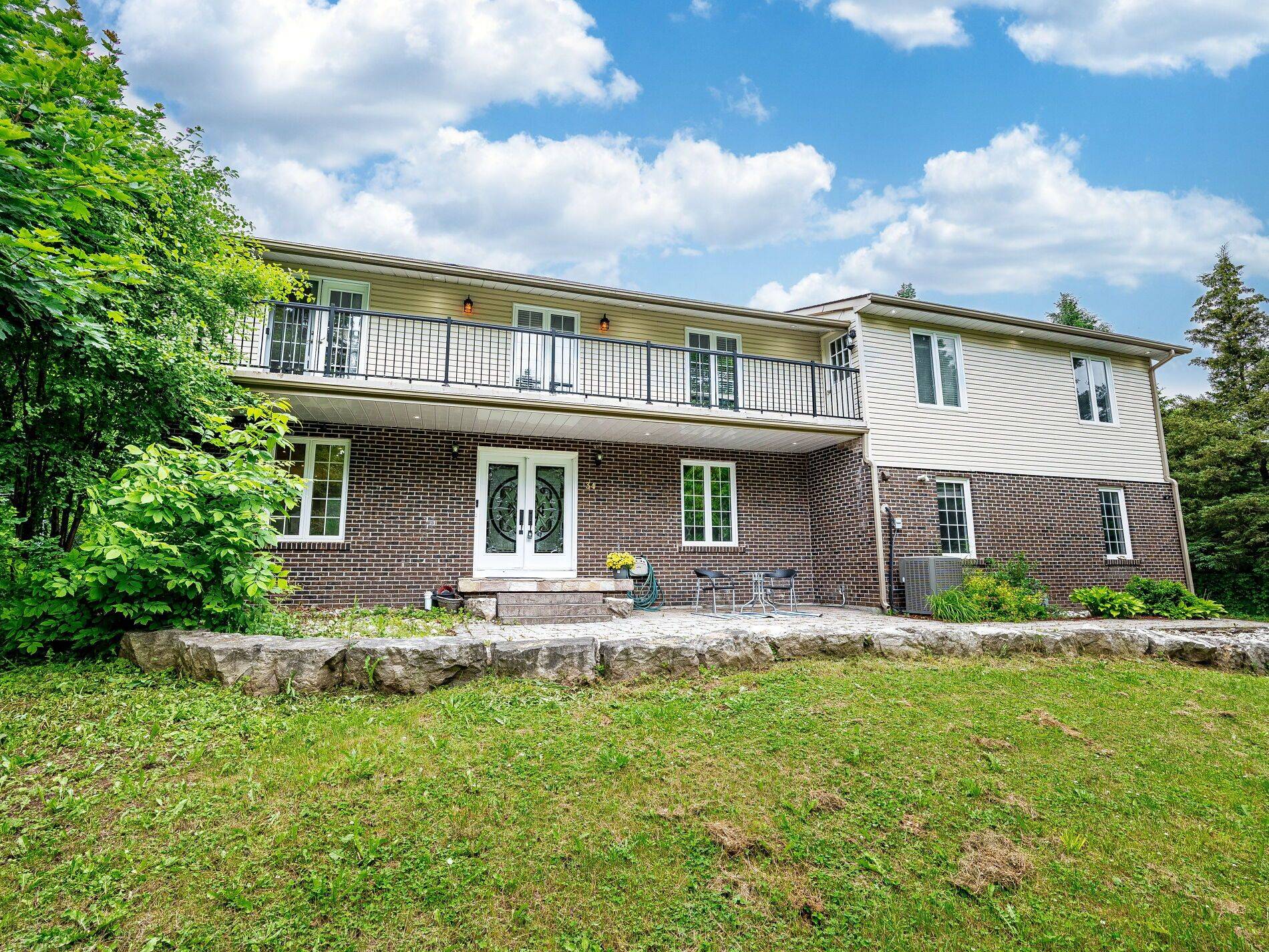 Caledon, ON L7C 2A7,34 Kennedy RD
