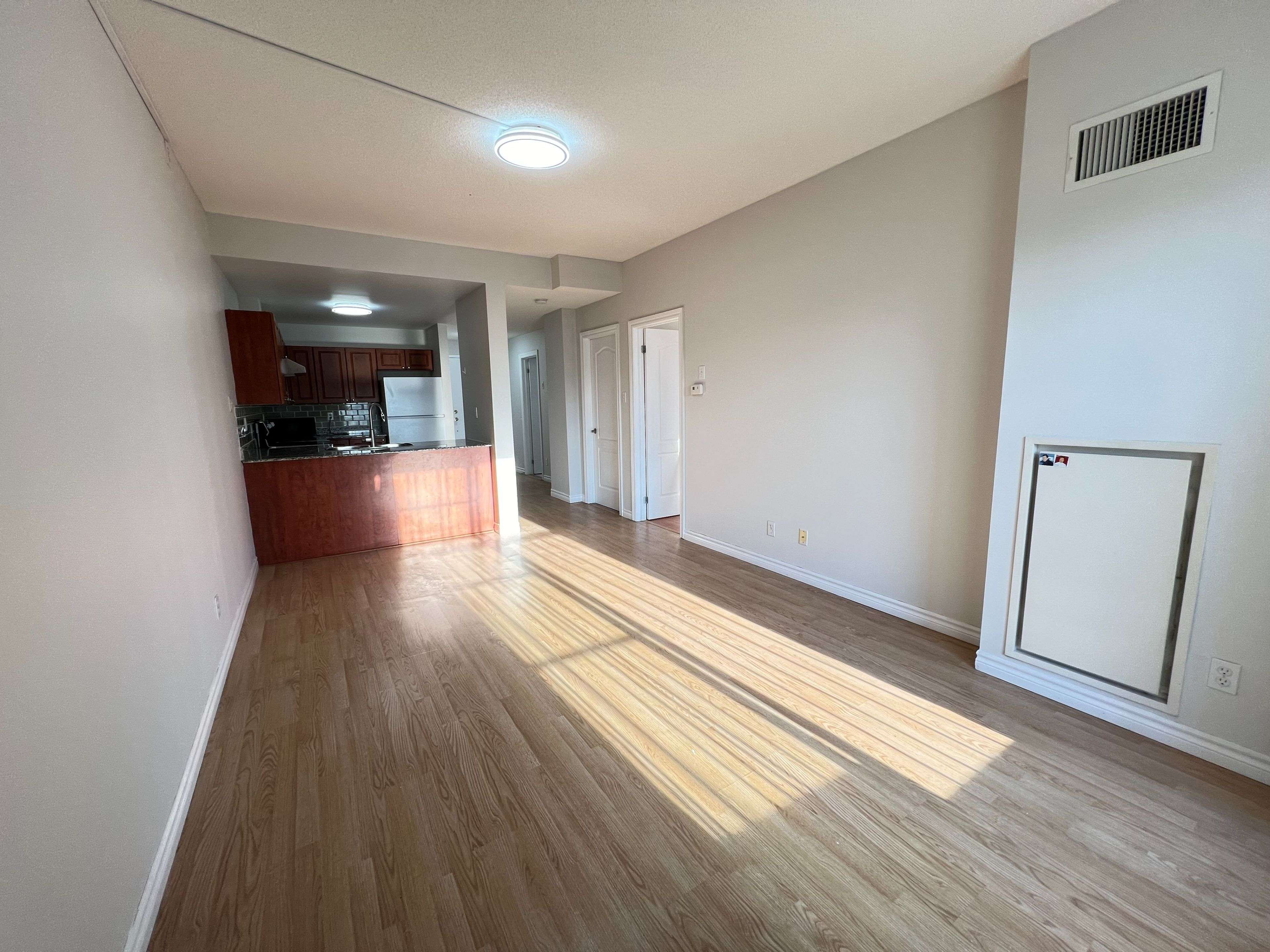 Hamilton, ON L8P 2Z6,135 James ST S #403