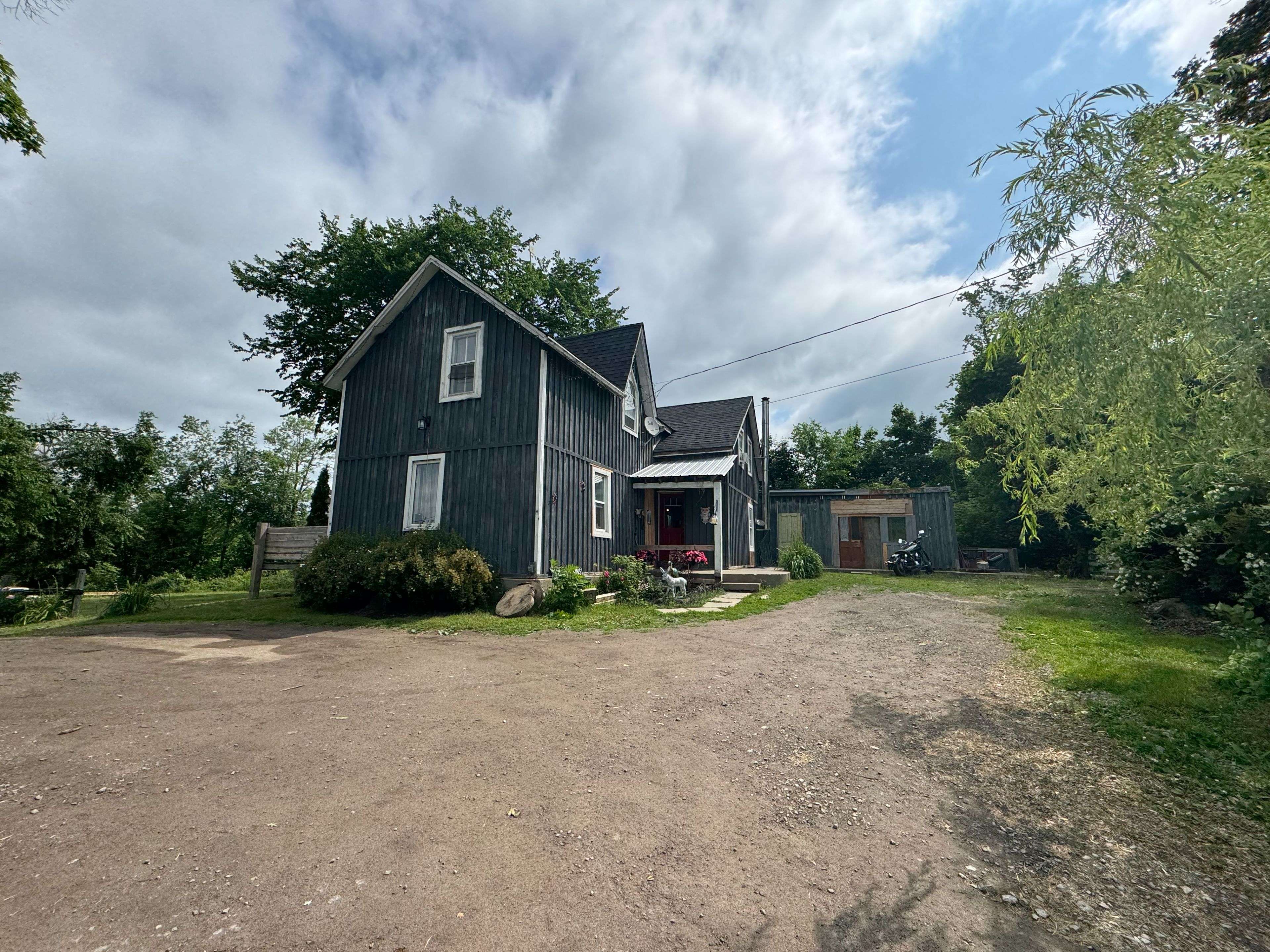 Stirling-rawdon, ON K0K 2M0,5404 Stirling Marmora RD