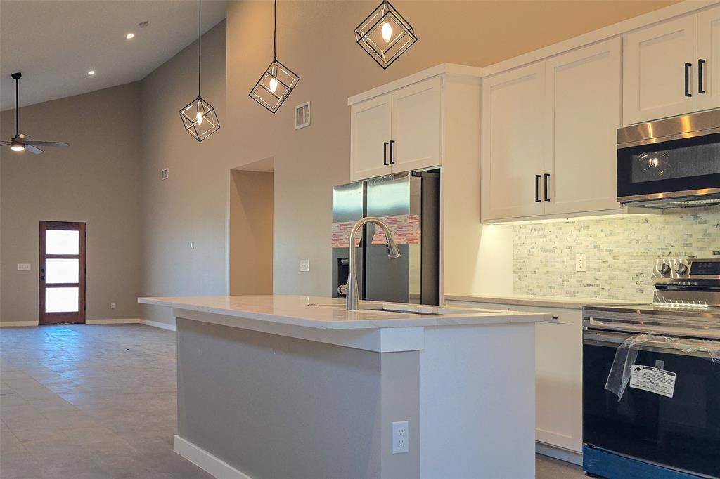 Fort Worth, TX 76105,2821 Avenue L
