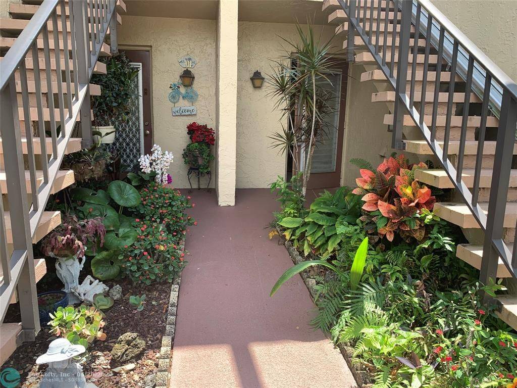 Margate, FL 33063,7388 NW 18th St #102