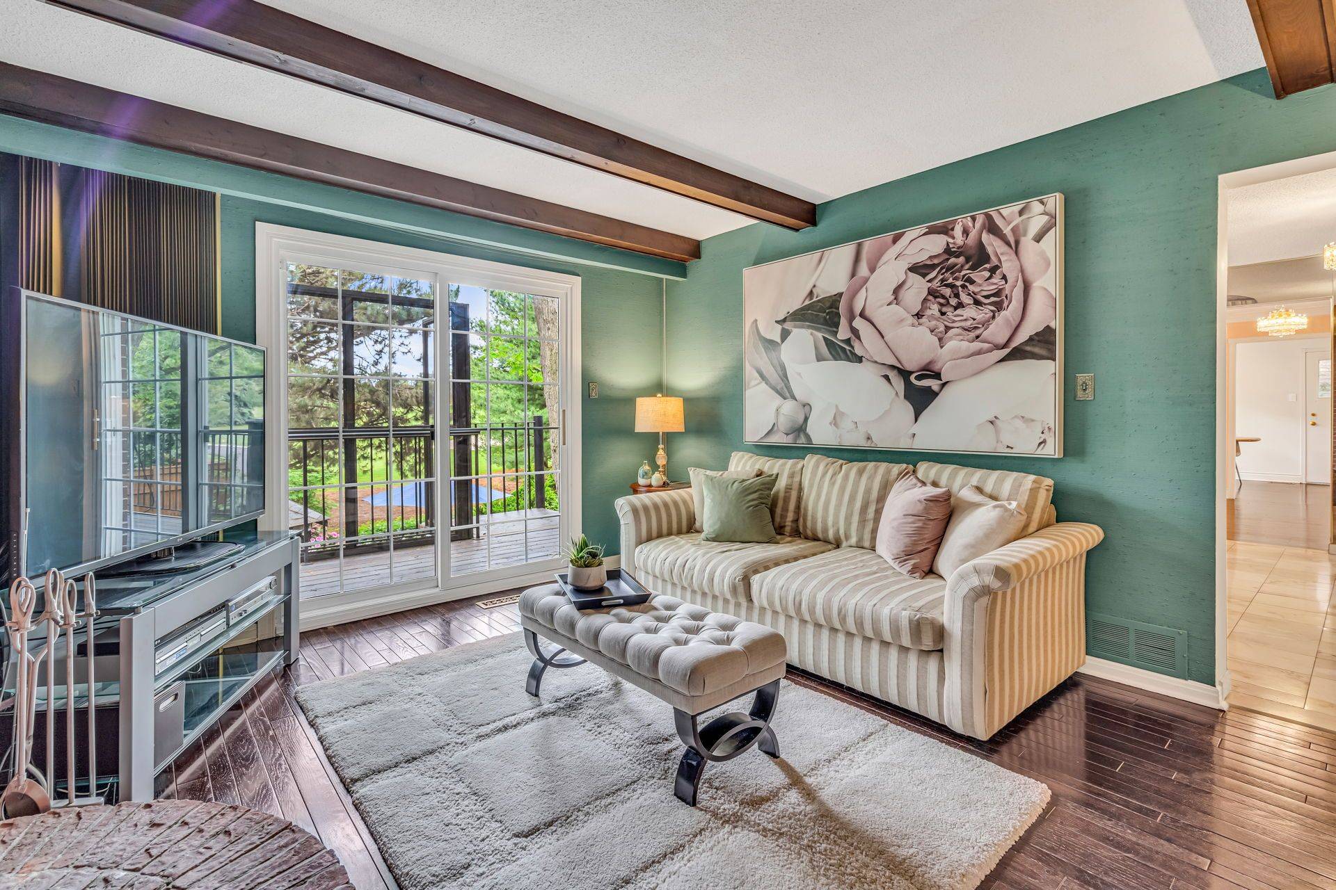 Toronto W08, ON M9A 5A1,5 Poplar Heights DR