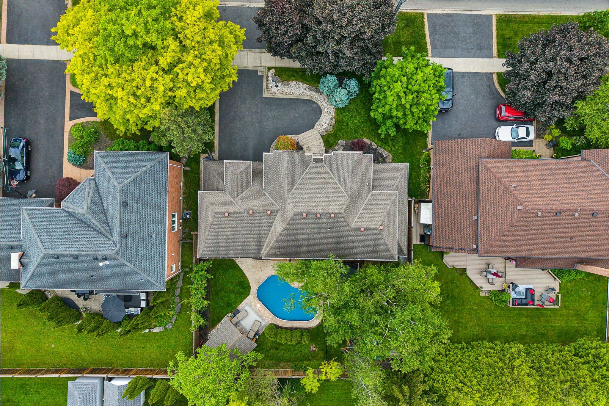 Hamilton, ON L9G 4X6,447 GOLF LINKS RD