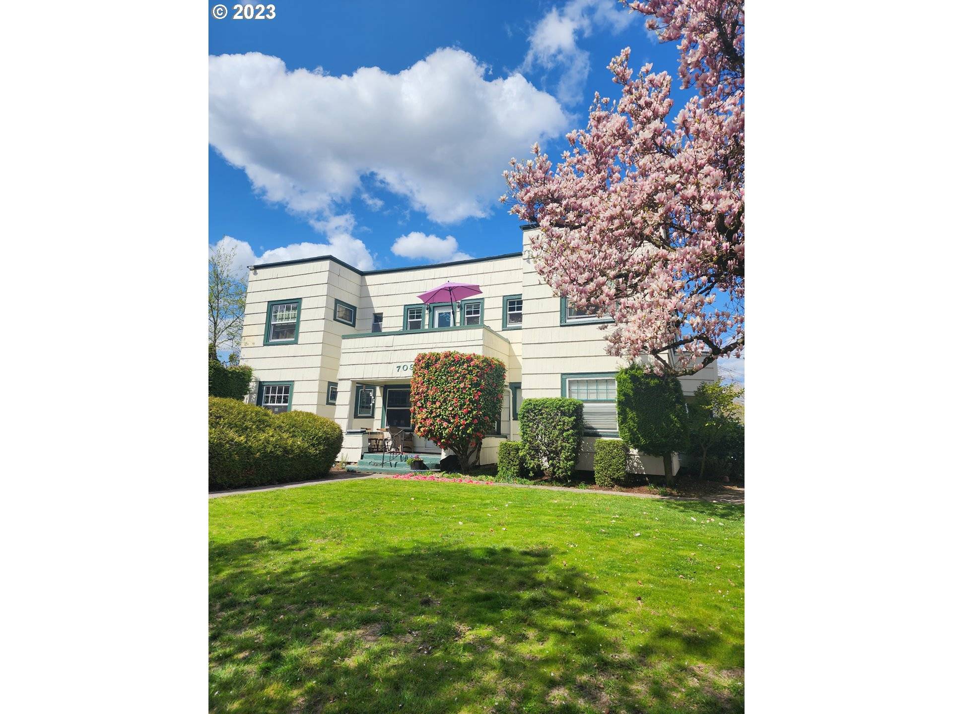 Portland, OR 97217,709 N ROSA PARKS WAY