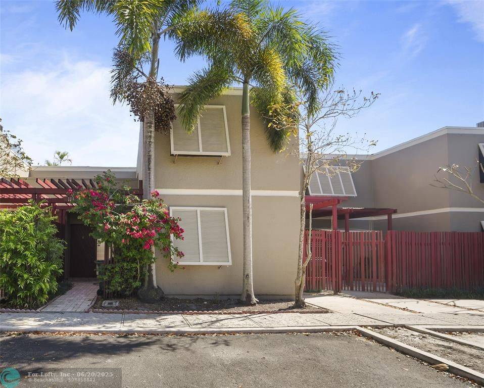 Pembroke Pines, FL 33026,1111 Windward Dr