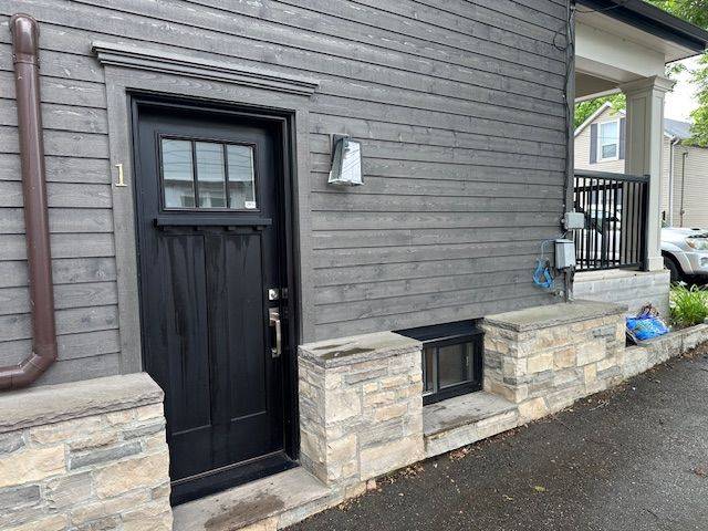Newmarket, ON L3Y 3T7,121 PROSPECT ST #1