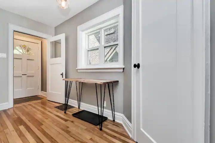 West Centre Town, ON K1Y 2G2,117 Bayswater AVE