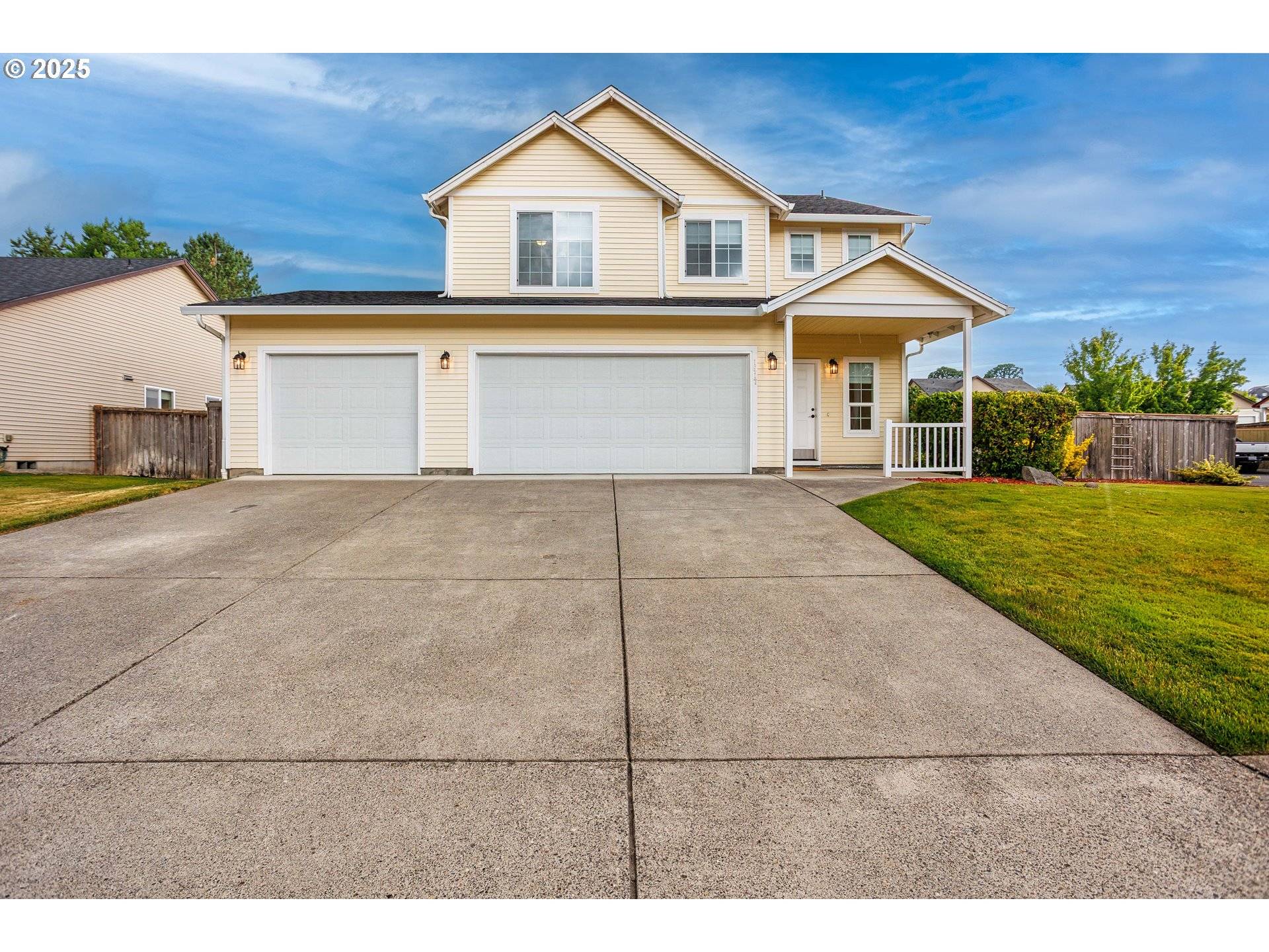 La Center, WA 98629,1517 E 3RD WAY