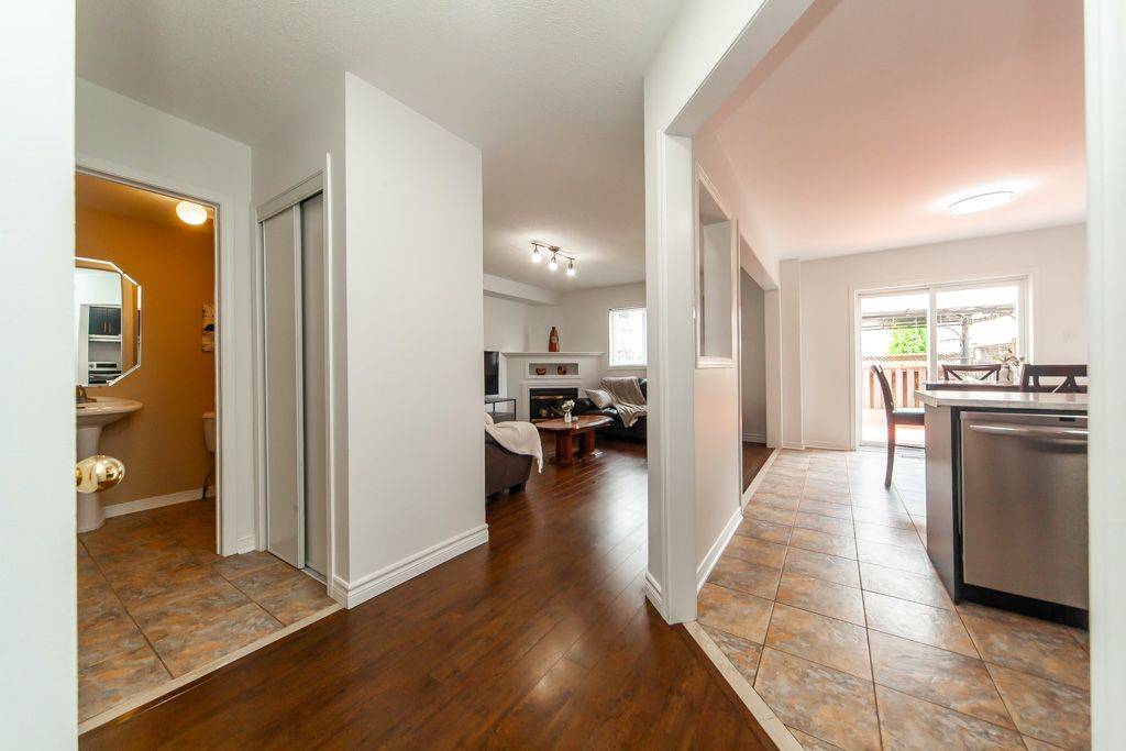 Newmarket, ON L3X 2R5,71 Red River CRES