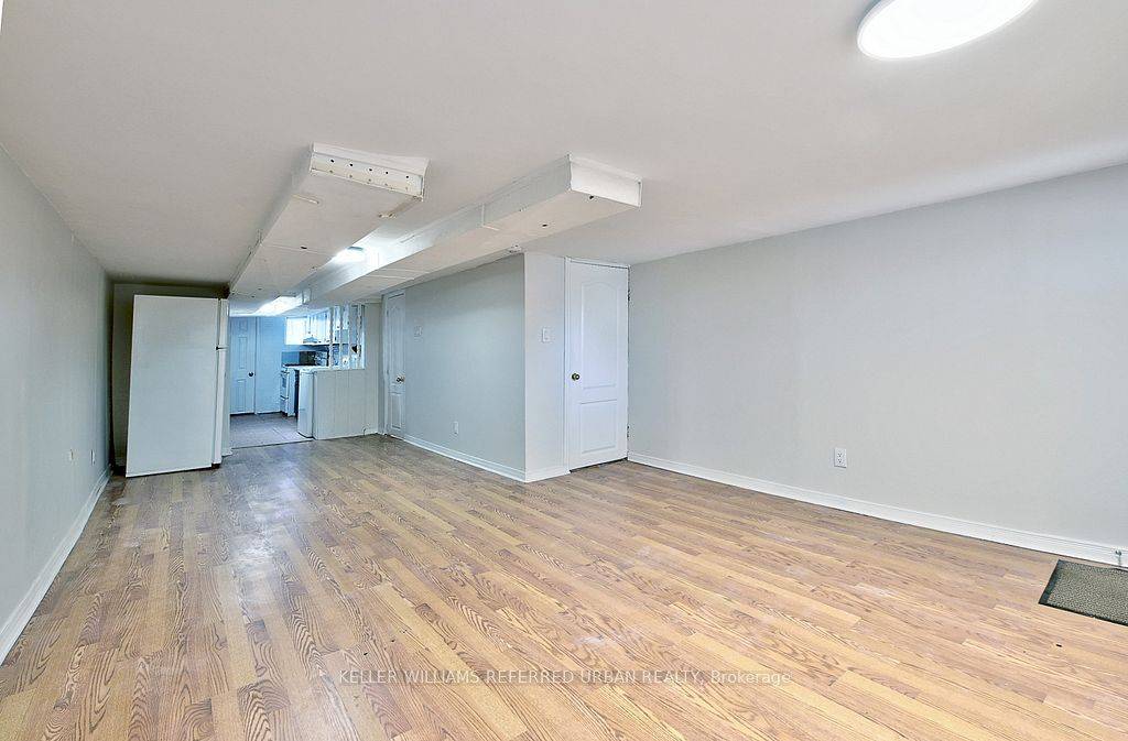 Toronto W03, ON M6N 2W4,407 Symington AVE #Lower