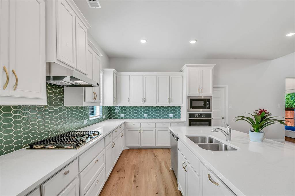 Pilot Point, TX 76258,14569 Flossie Street
