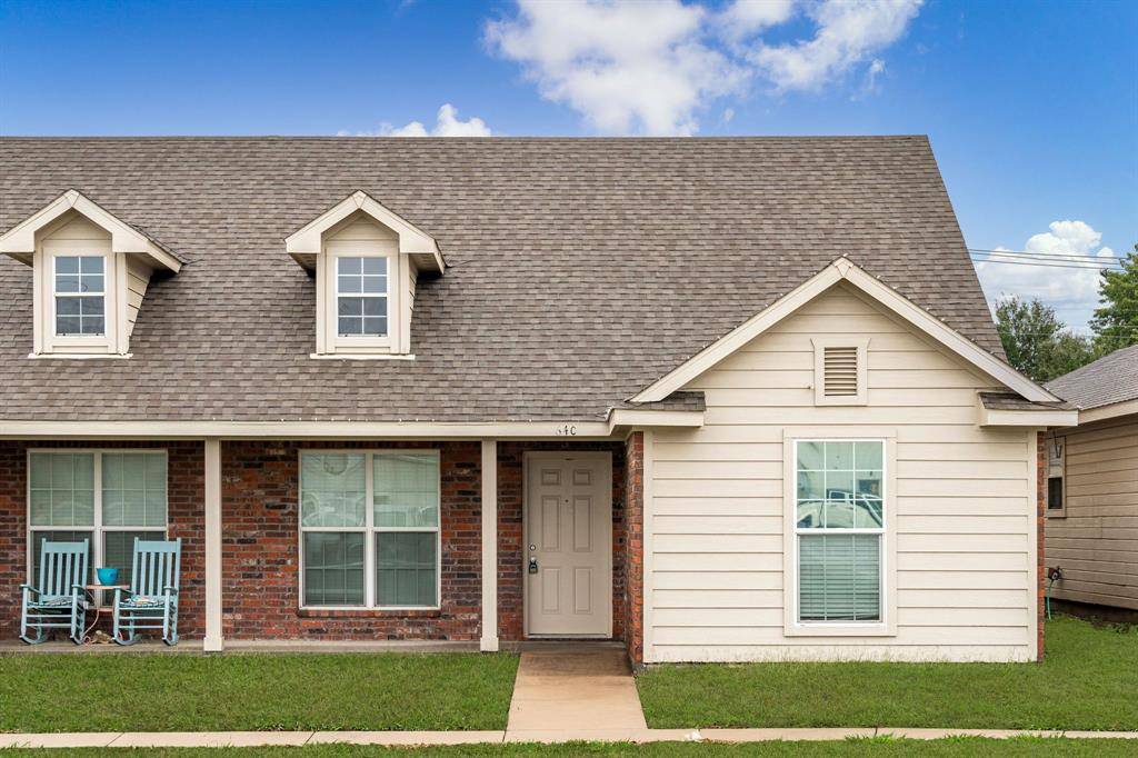 Van Alstyne, TX 75495,640 W Marshall Street