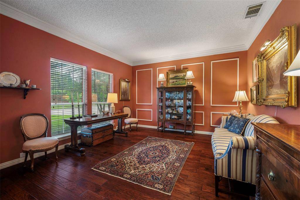 Coppell, TX 75019,901 Brown Trail
