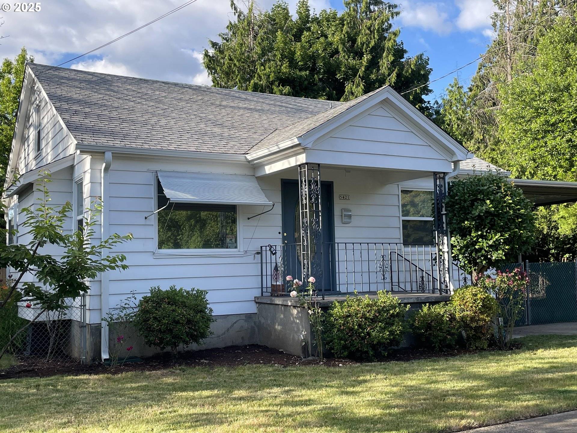 Portland, OR 97206,5421 SE LONG ST