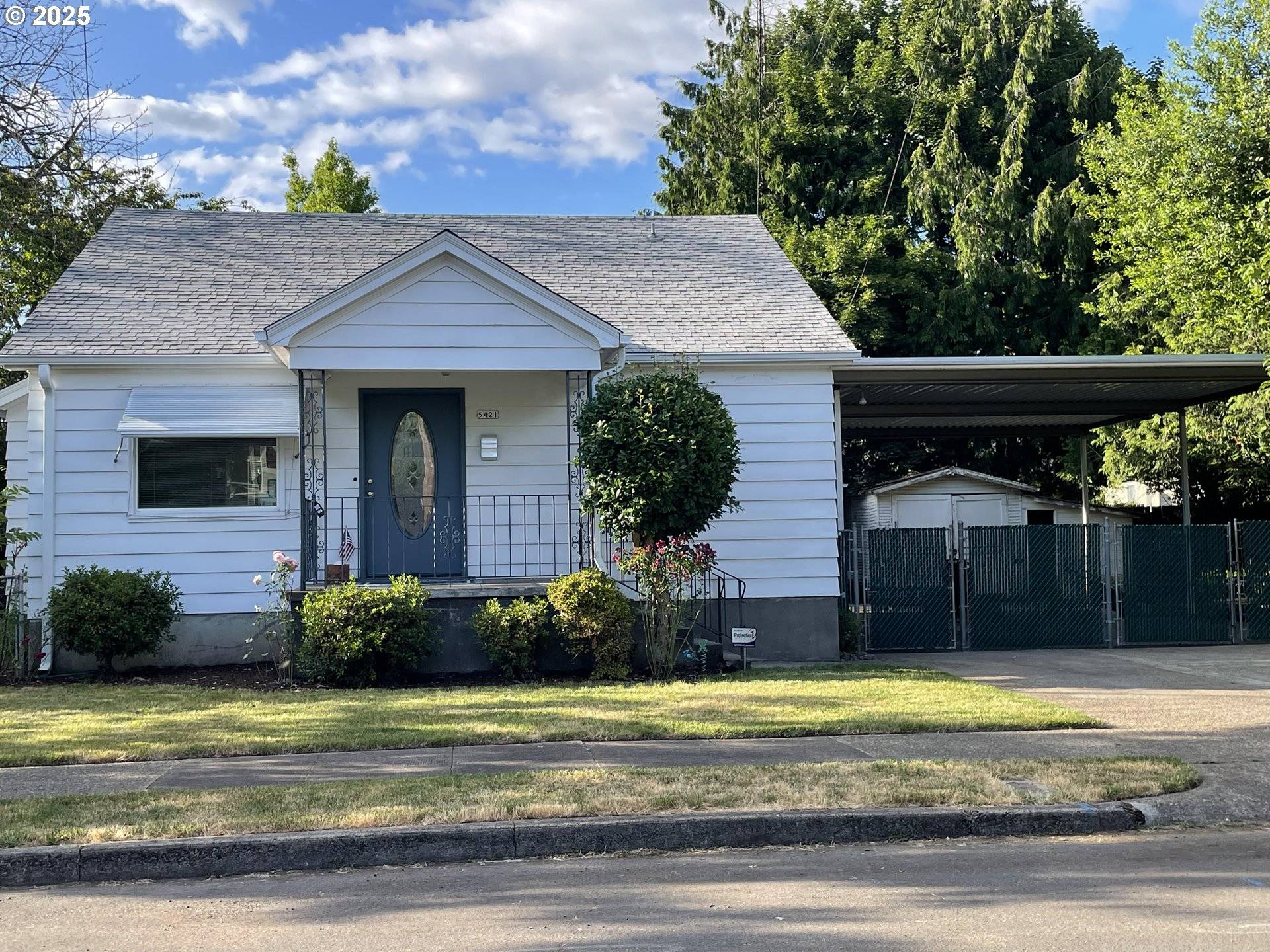 Portland, OR 97206,5421 SE LONG ST