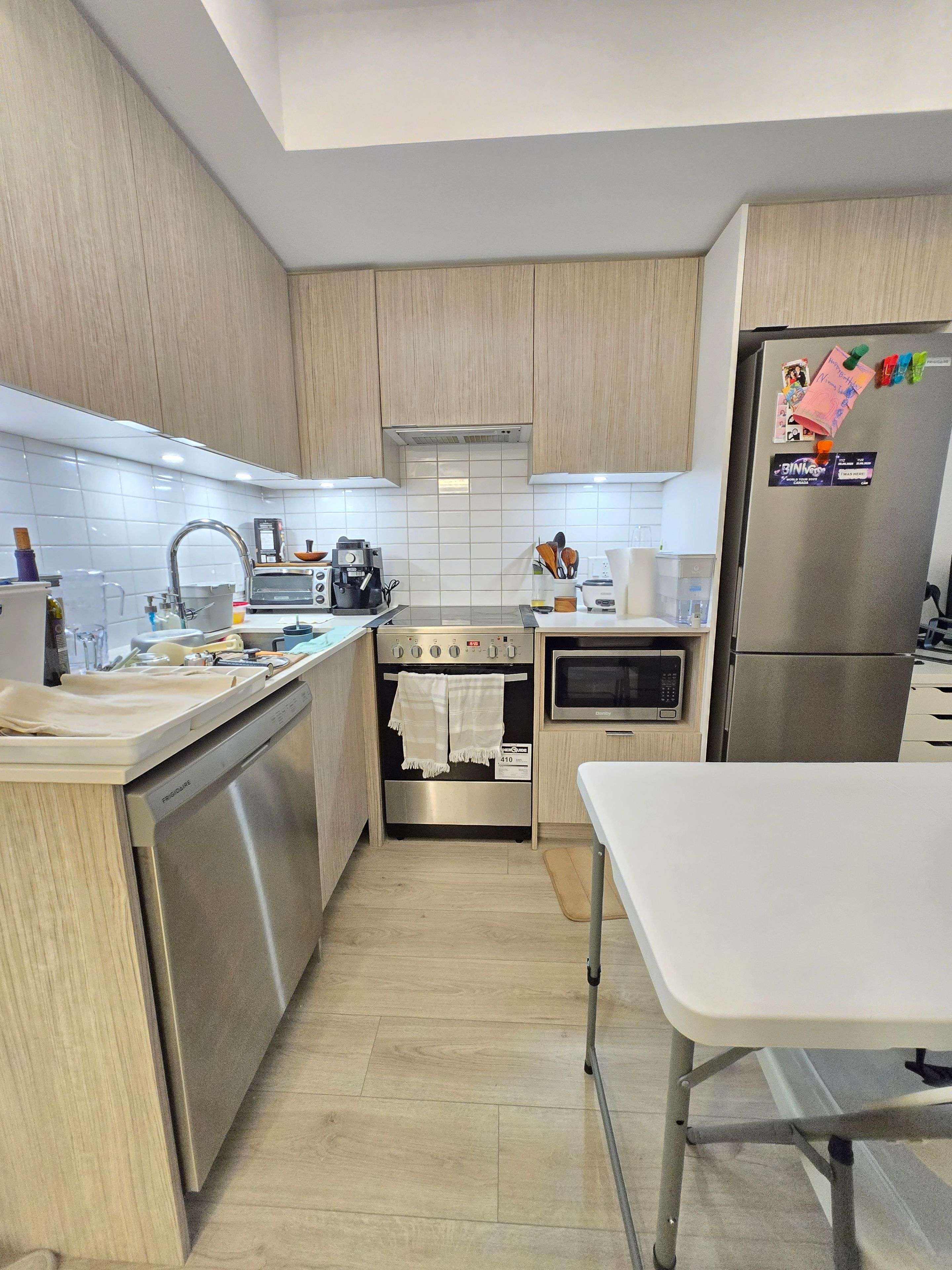 Toronto C08, ON M4W 0B4,395 Bloor ST E #1404