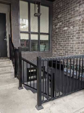 Toronto W02, ON M6H 2X5,982 Dovercourt RD