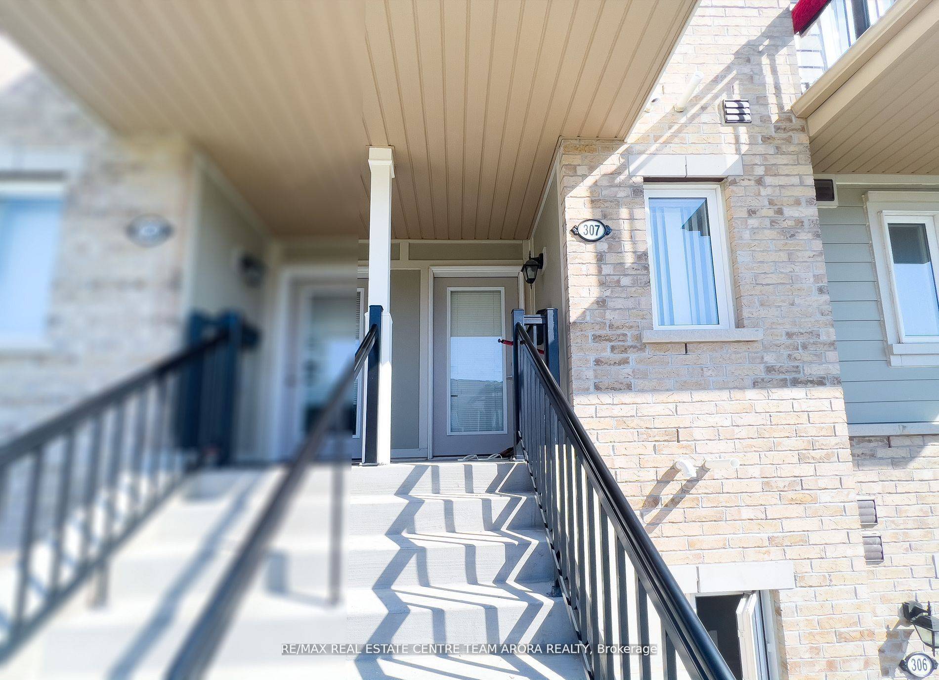 Brampton, ON L6R 3Y6,250 Sunny Meadow BLVD #307