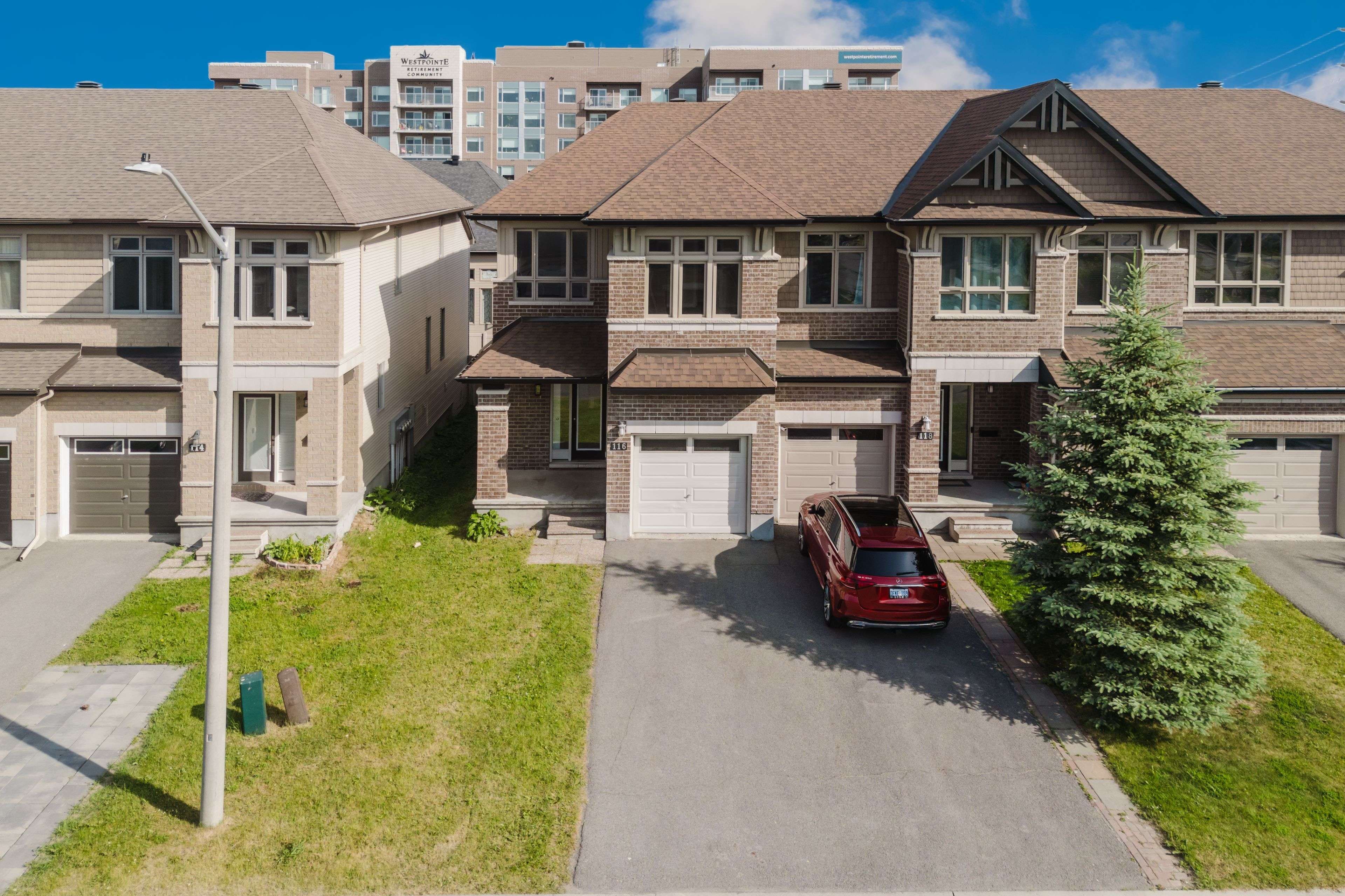 Barrhaven, ON K2J 5R3,116 Popplewell CRES