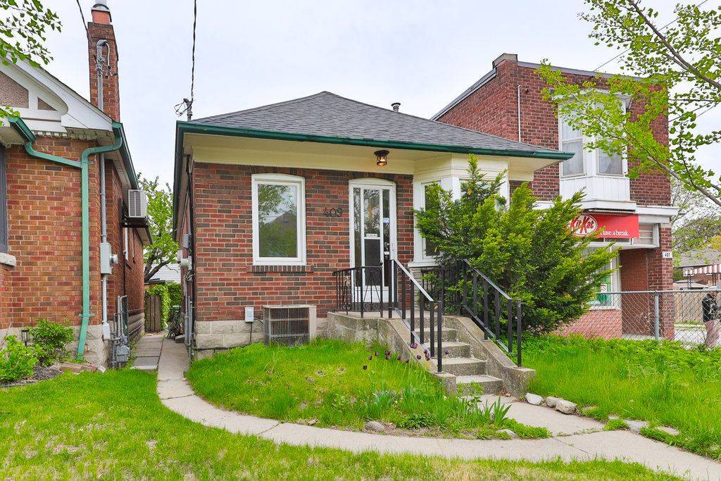 Toronto E03, ON M4J 2E8,409 Mortimer AVE