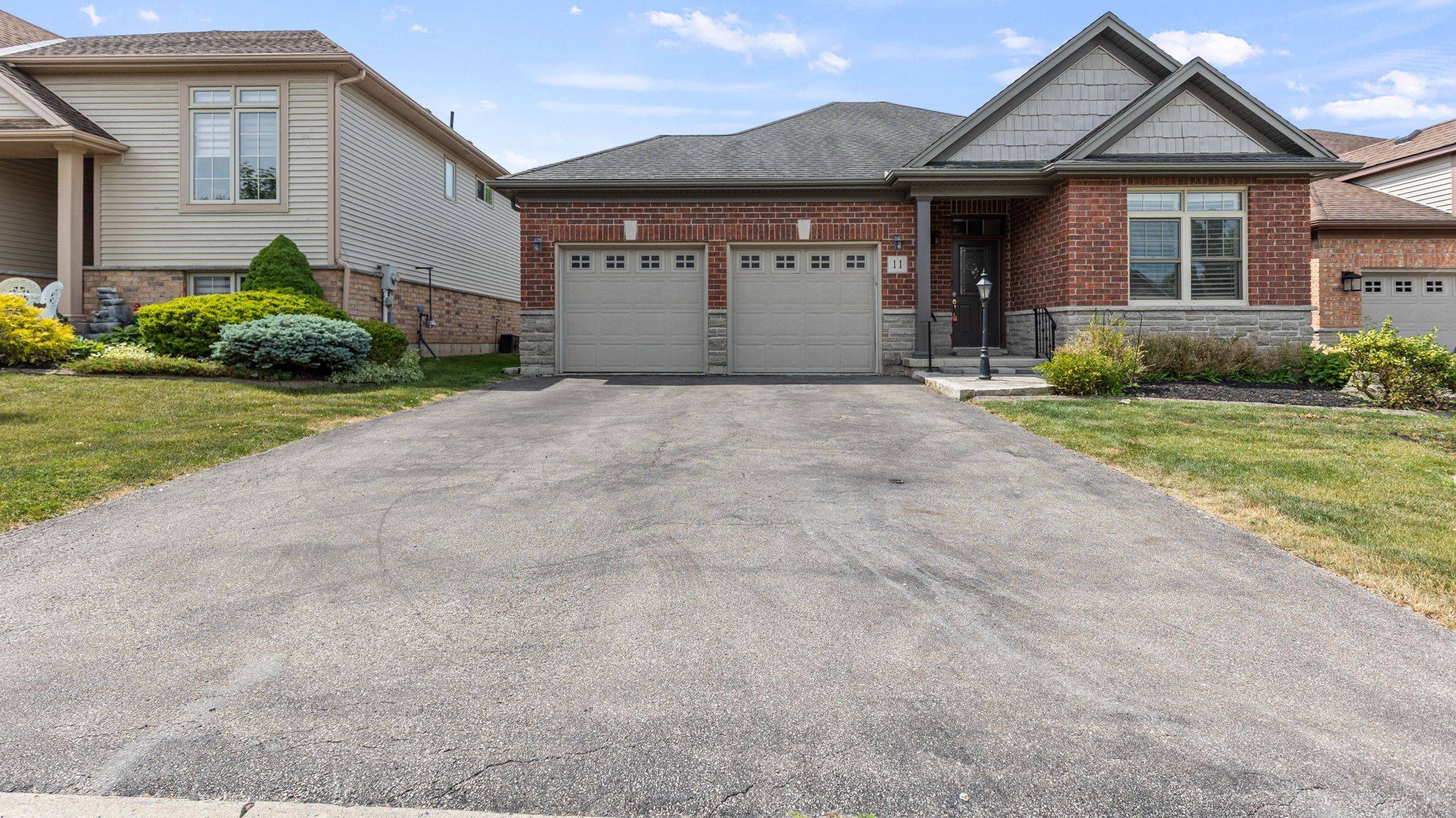 Welland, ON L3B 6G4,11 Aaron TRL