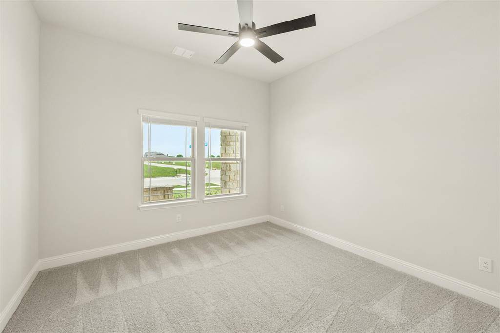 Waxahachie, TX 75165,564 Holiday Avenue