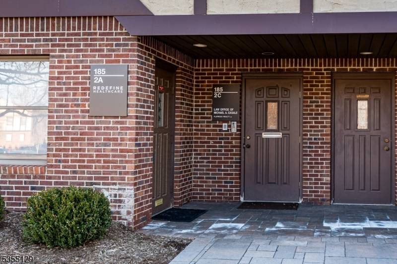 West Caldwell Twp., NJ 07006,185 FAIRFIELD AVE-UNIT 2A