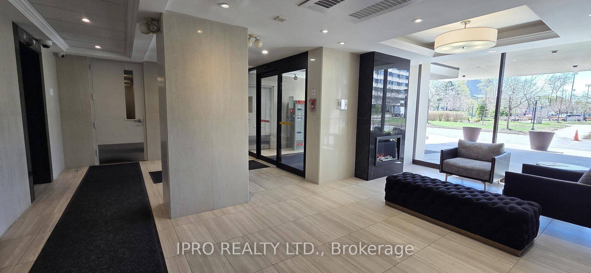 Toronto C11, ON M3C 1S7,725 Don Mills RD #1203