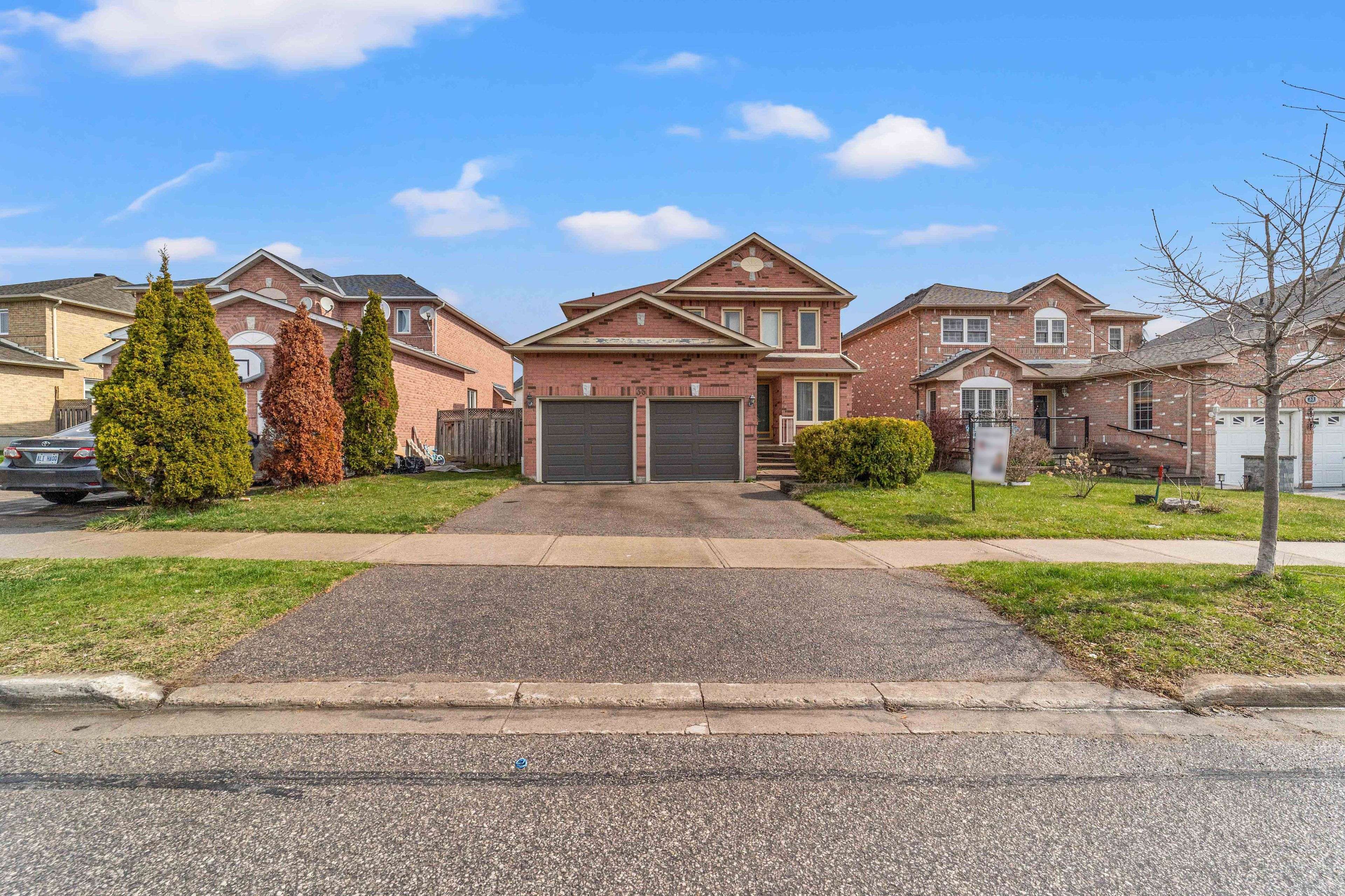 Whitby, ON L1R 2J6,35 Valleywood DR