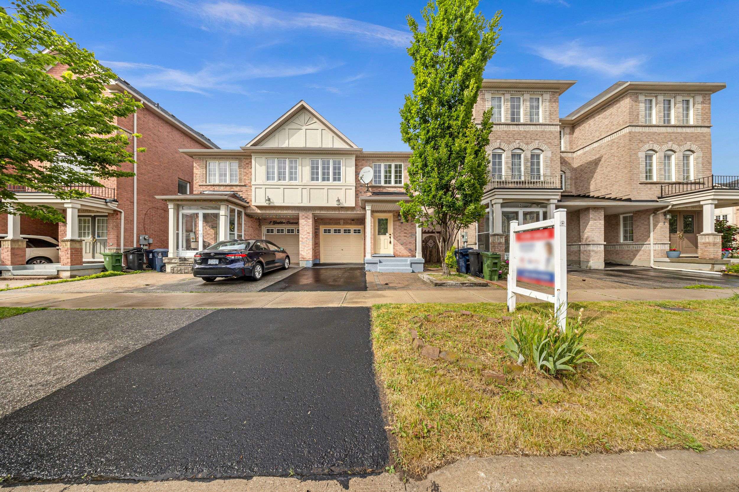 Toronto E04, ON M1L 0A8,5 Goulden CRES