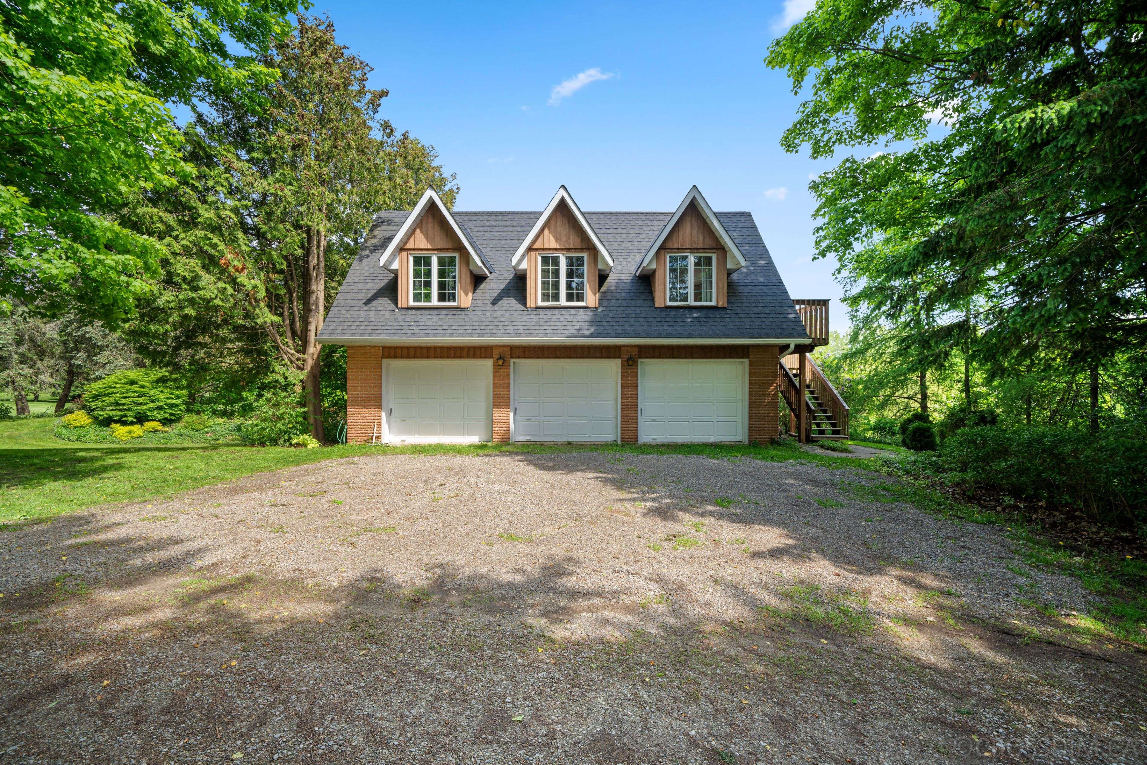 Mulmur, ON L9V 0J1,836081 4th Line E