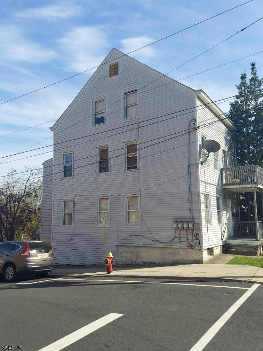 Clifton City, NJ 07013,215 Valley Rd