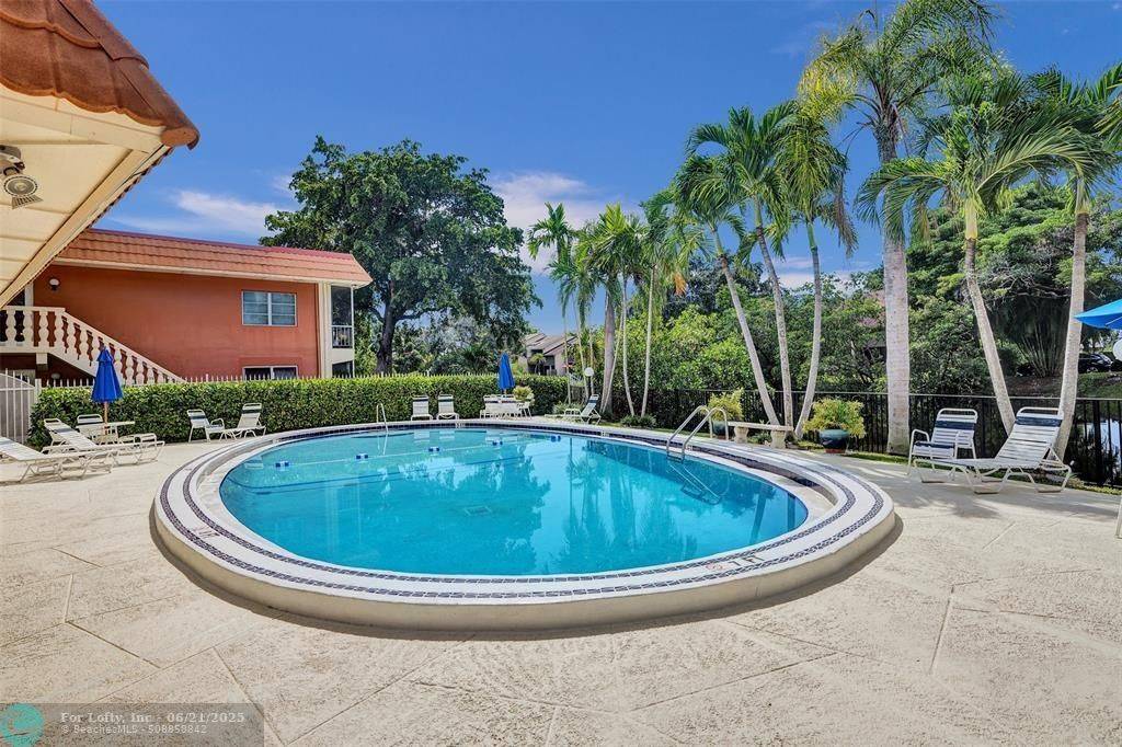 Wilton Manors, FL 33305,1920 NE 1st Ter  #110H