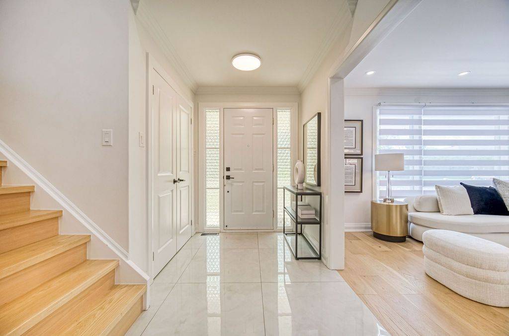 Markham, ON L3T 4N7,11 Lillian AVE