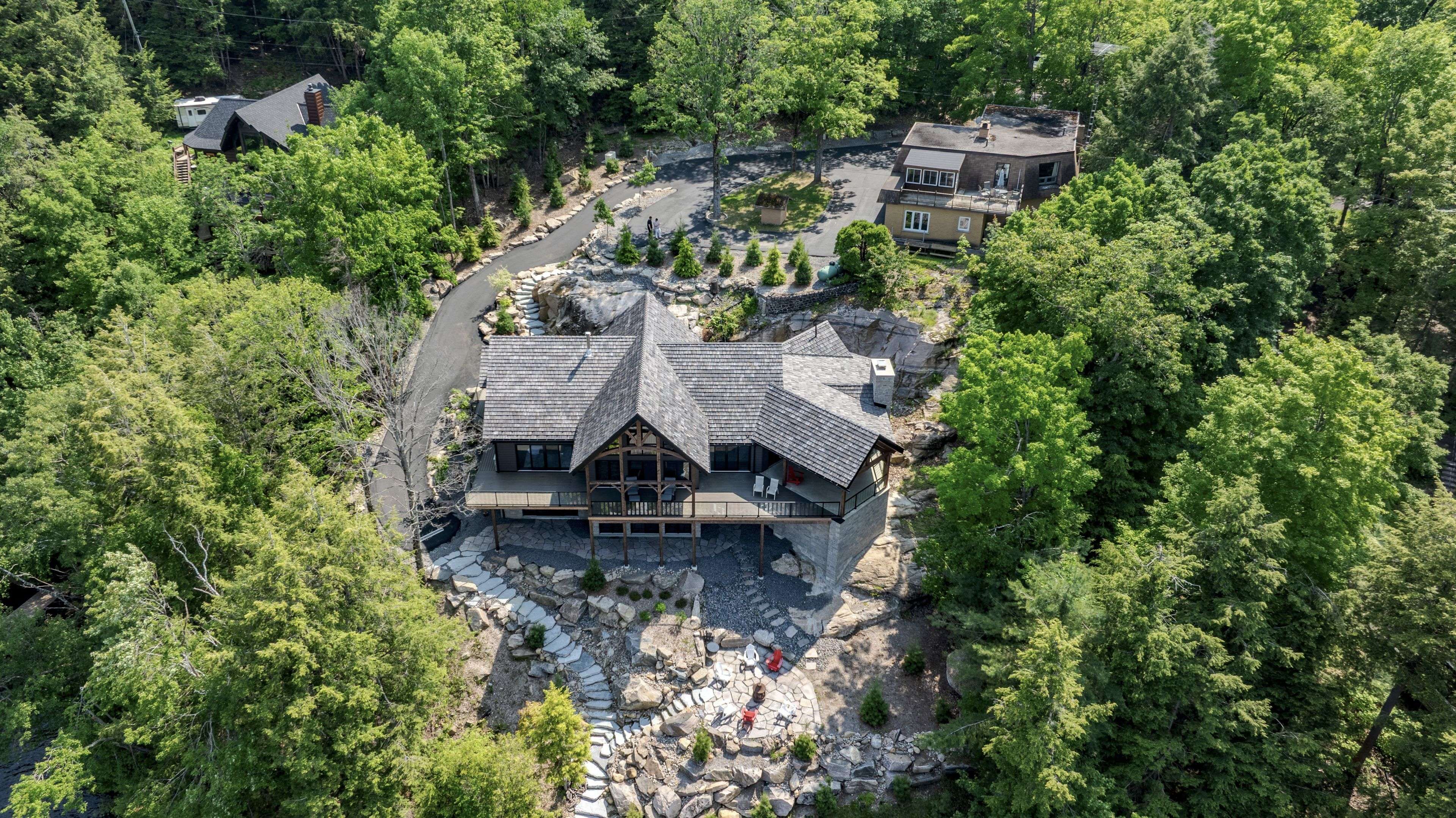 Bracebridge, ON P1L 1X2,1668 Beaumont DR