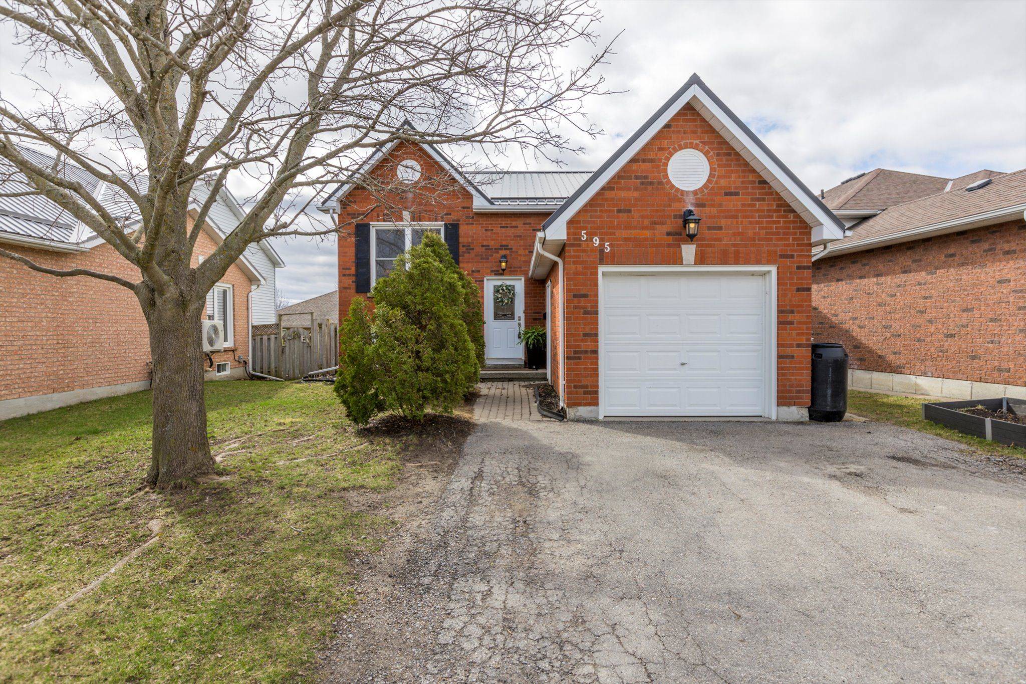 Peterborough West, ON K9K 2H3,595 Westman AVE