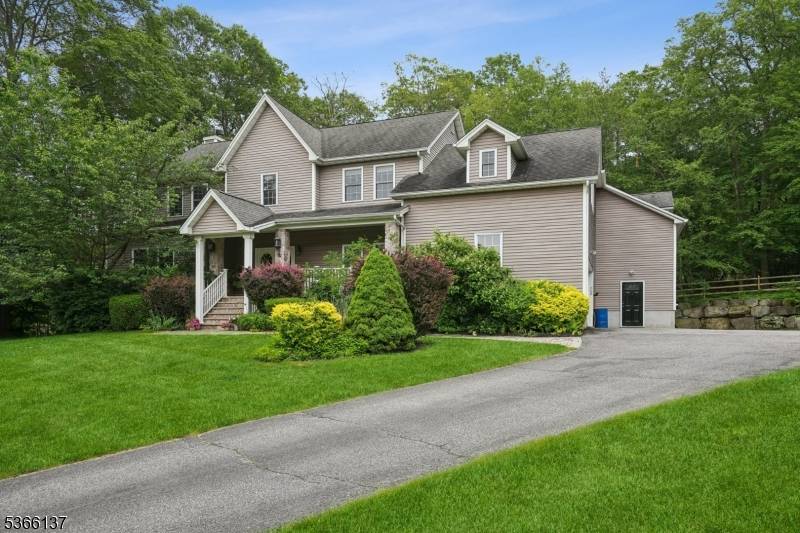 Hardyston Twp., NJ 07460,4 Knollwood Ln
