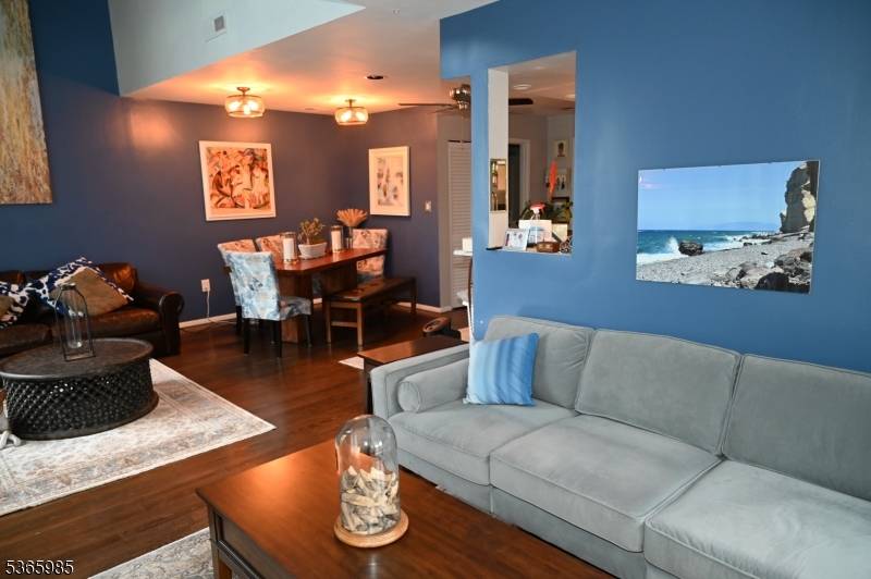 Secaucus Town, NJ 07094,801 Spinnaker Ct
