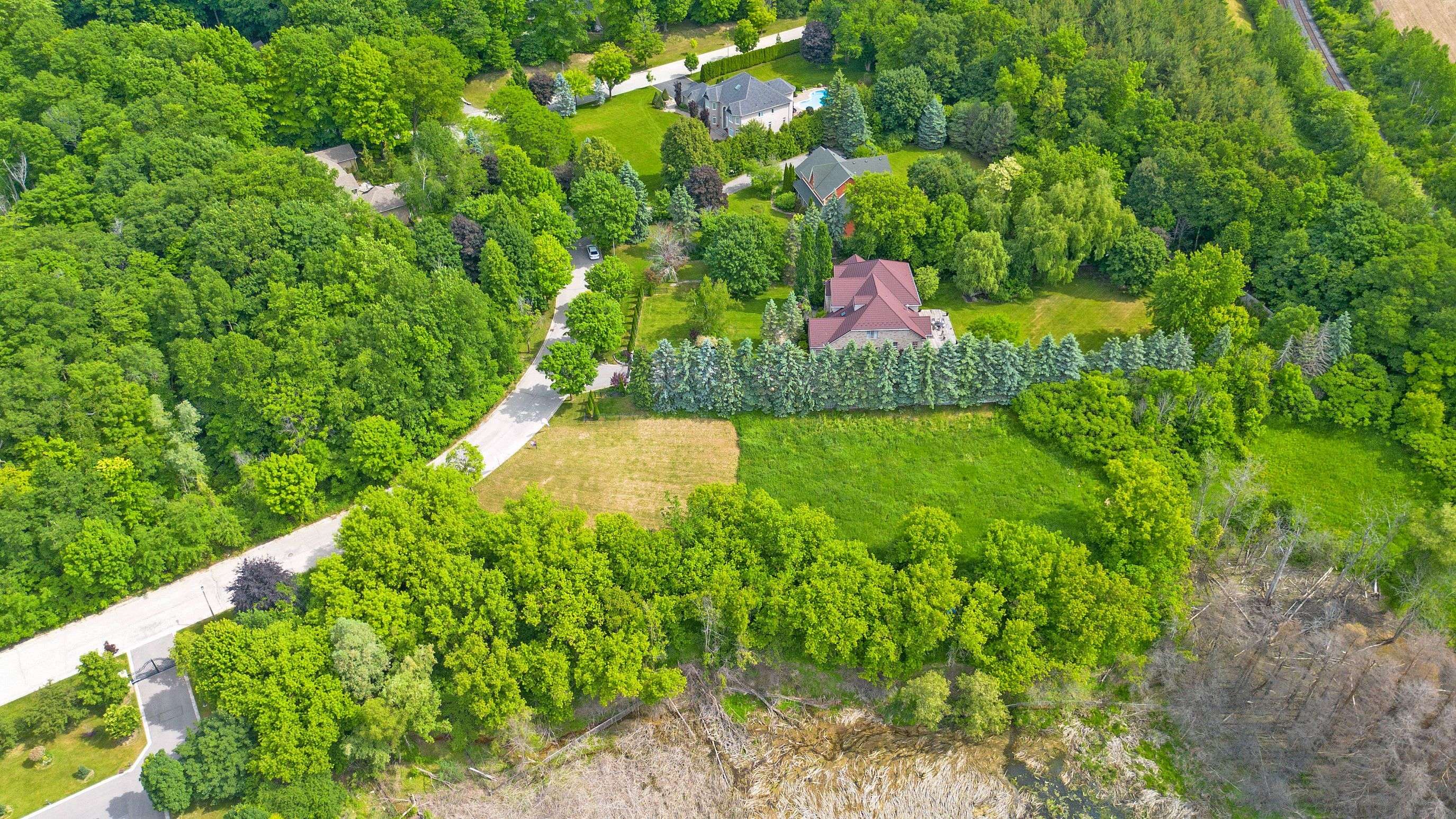 Richmond Hill, ON L4E 3M8,29 Country Heights DR