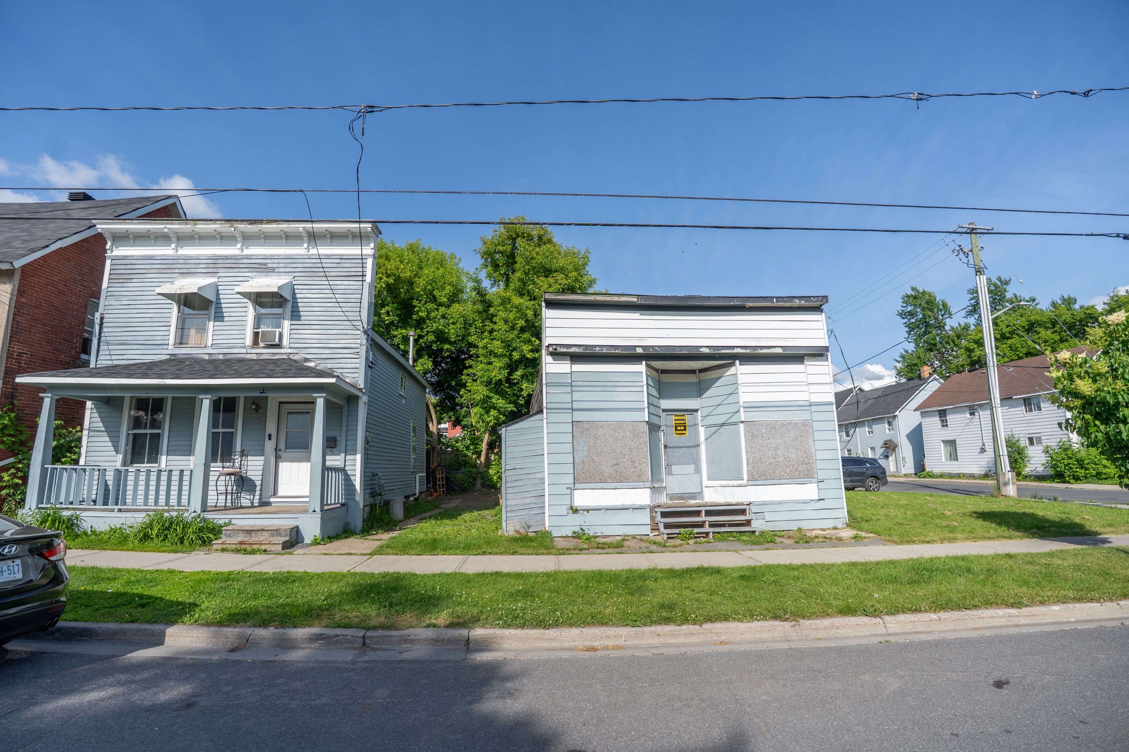 Cornwall, ON K6H 3Z3,42-46 Marlborough ST S