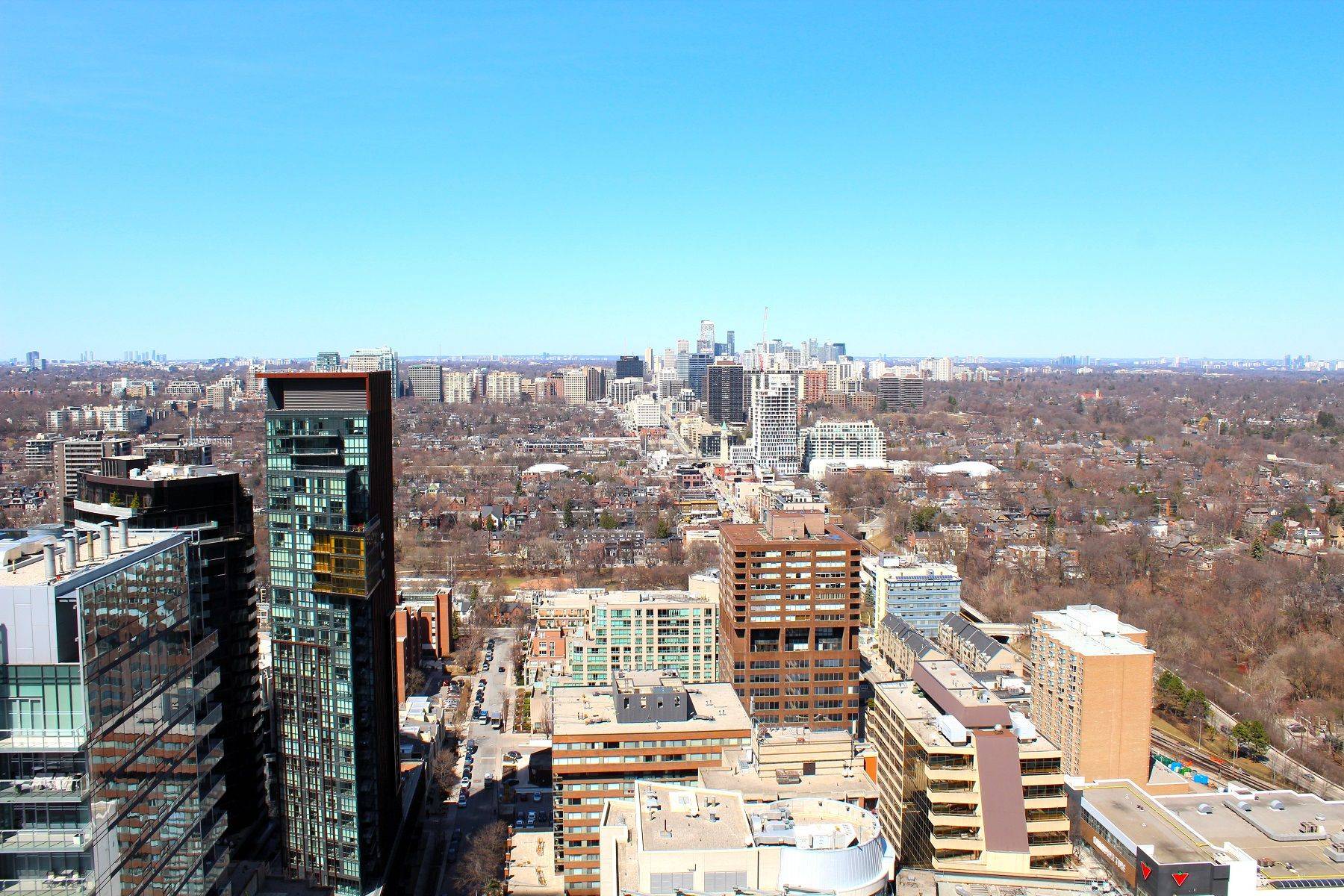 Toronto C02, ON M4W 0B7,11 Yorkville AVE #3202