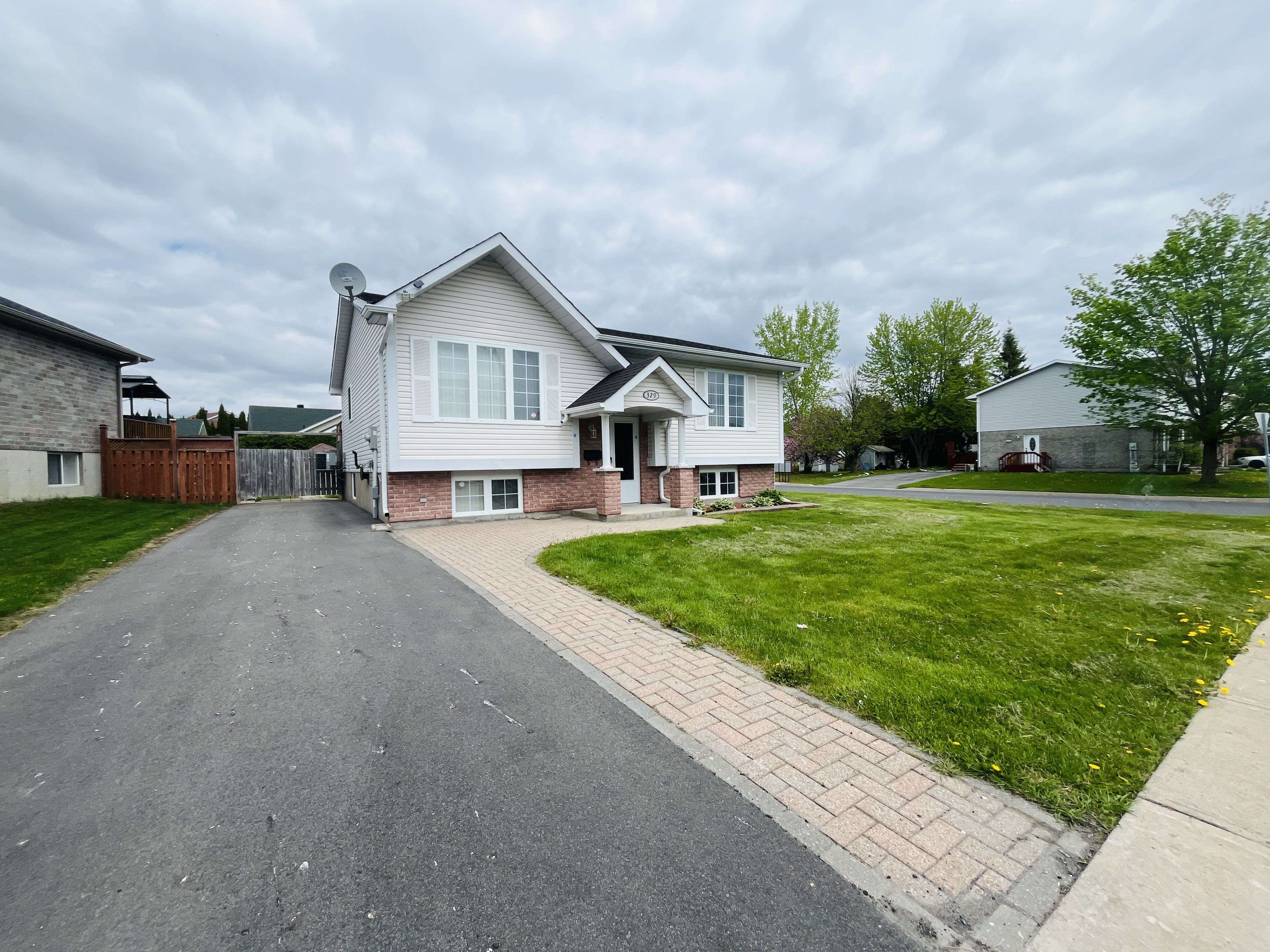 Cornwall, ON K6J 5T7,329 Ellen AVE