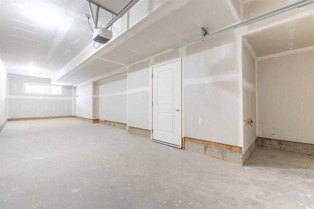 Calgary, AB T3N 1V6,301 Redstone BLVD NE #416