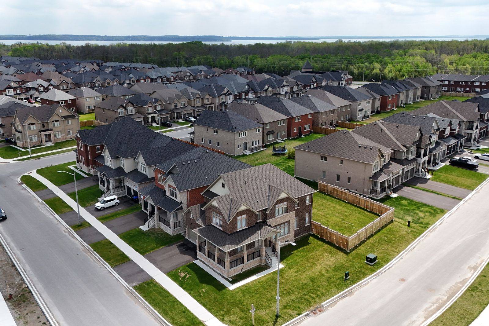 Innisfil, ON L9S 0R3,1131 Cole ST