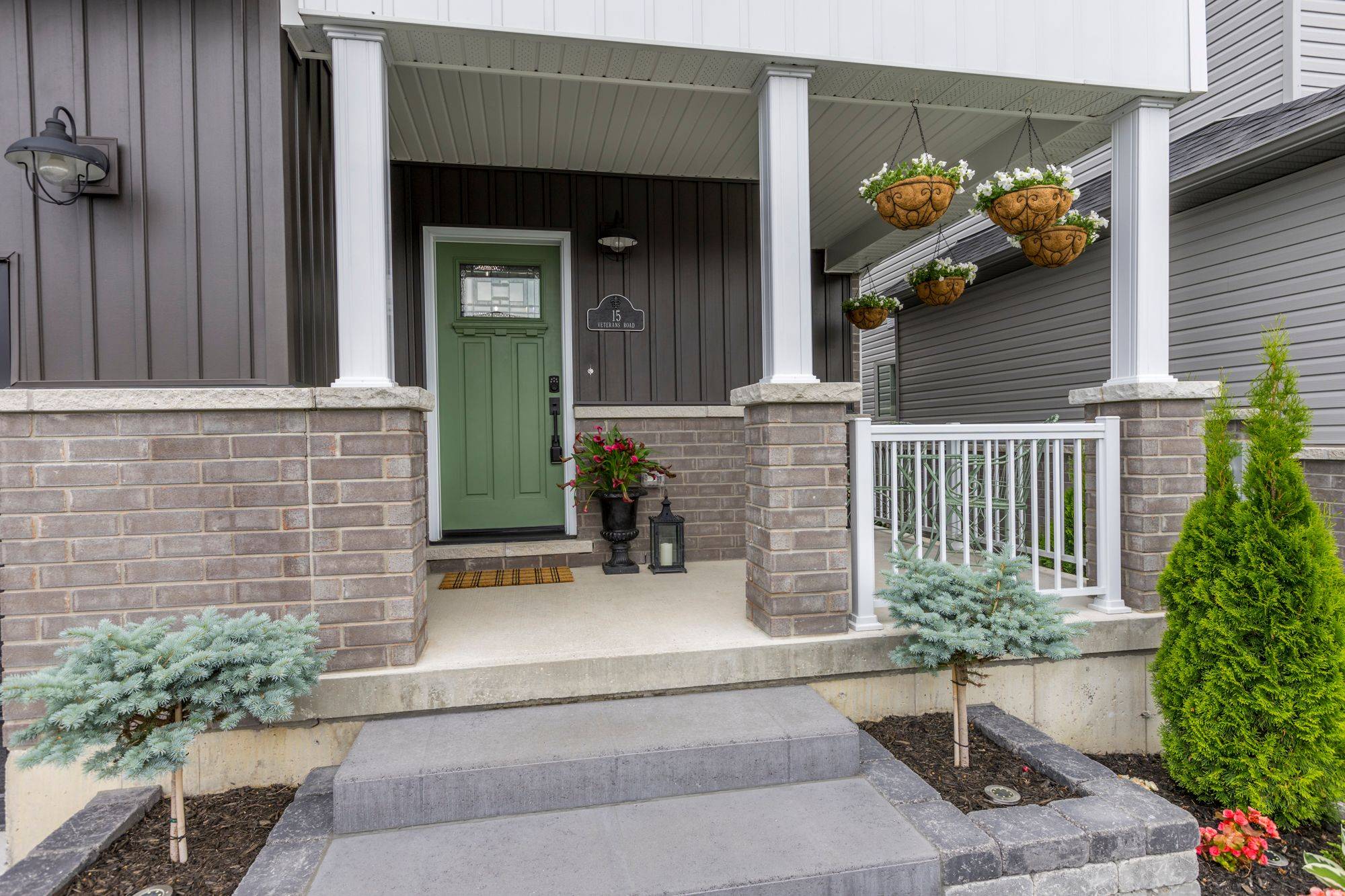 Peterborough East, ON K9J 0K1,15 Veterans RD W