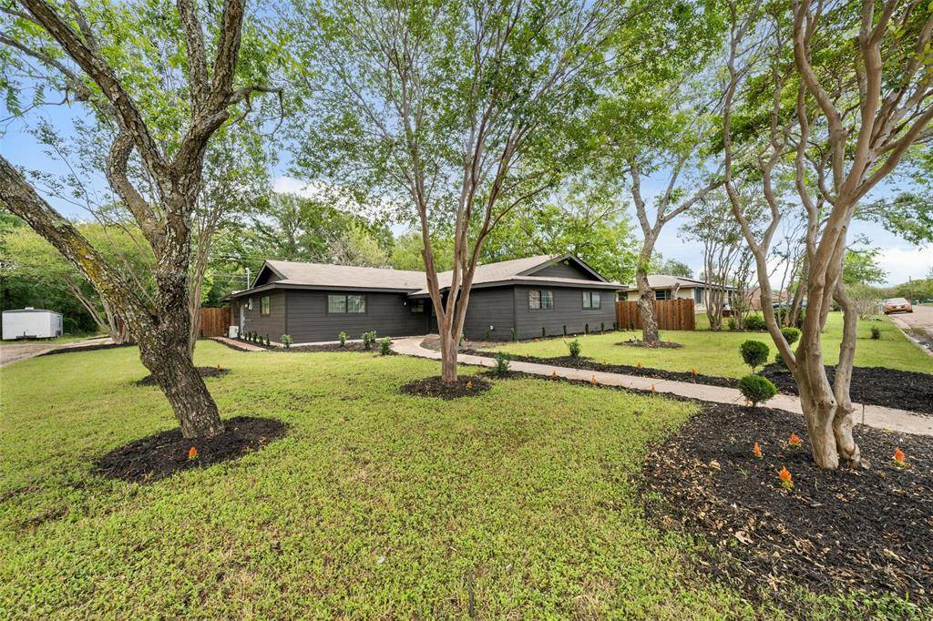 Lacy Lakeview, TX 76705,121 Faye Street